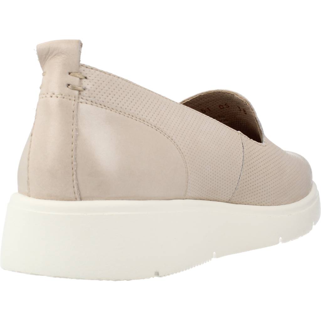 GEOX D ARLARA B en color BEIS (3)