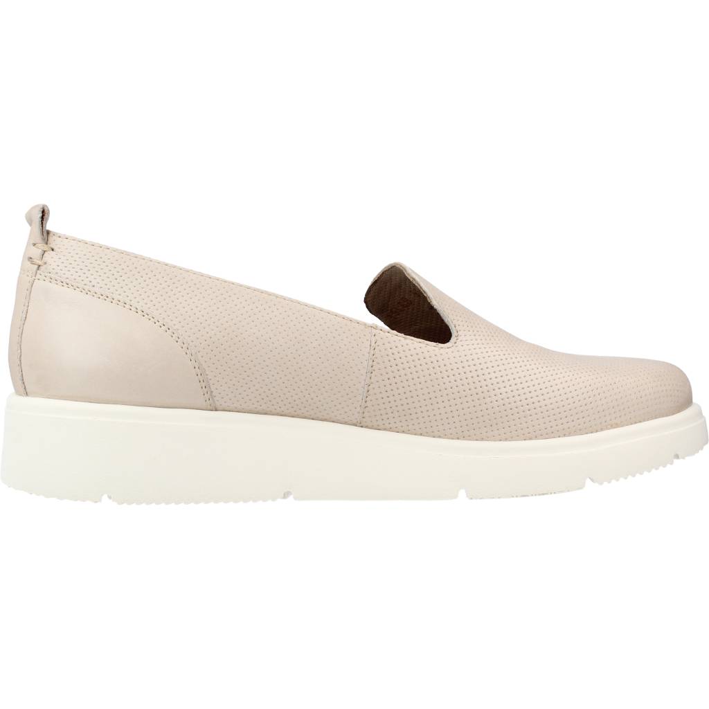 GEOX D ARLARA B en color BEIS (4)