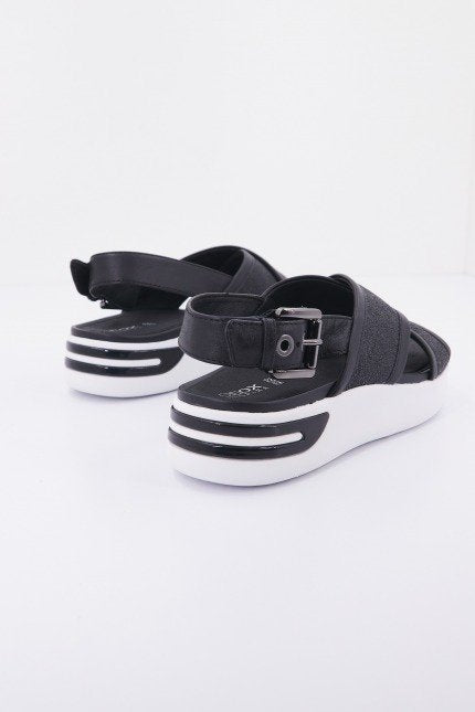 GEOX D OTTAYA SANDAL A en color NEGRO (2)