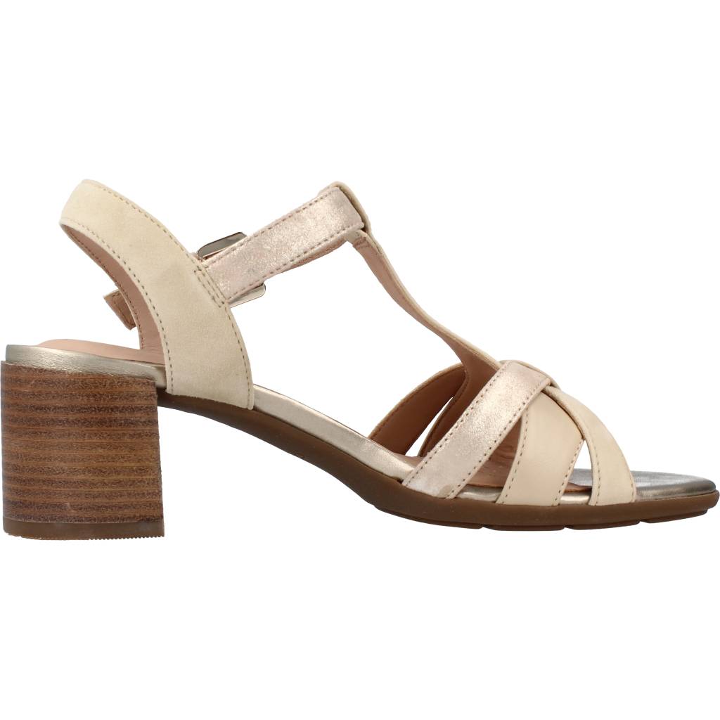 GEOX D MARYKARMEN MID SAN en color BEIS (4)