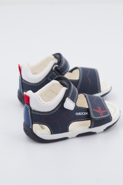 GEOX B SANDAL TAPUZ BOY B en color AZUL (3)