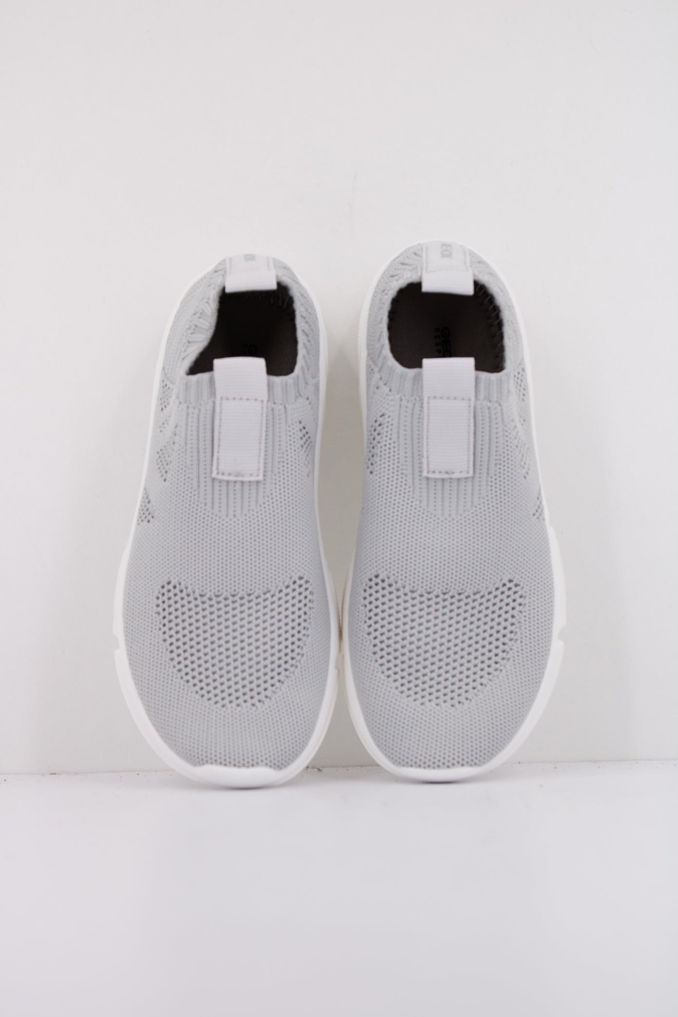 GEOX J ARIL BOY en color GRIS (3)