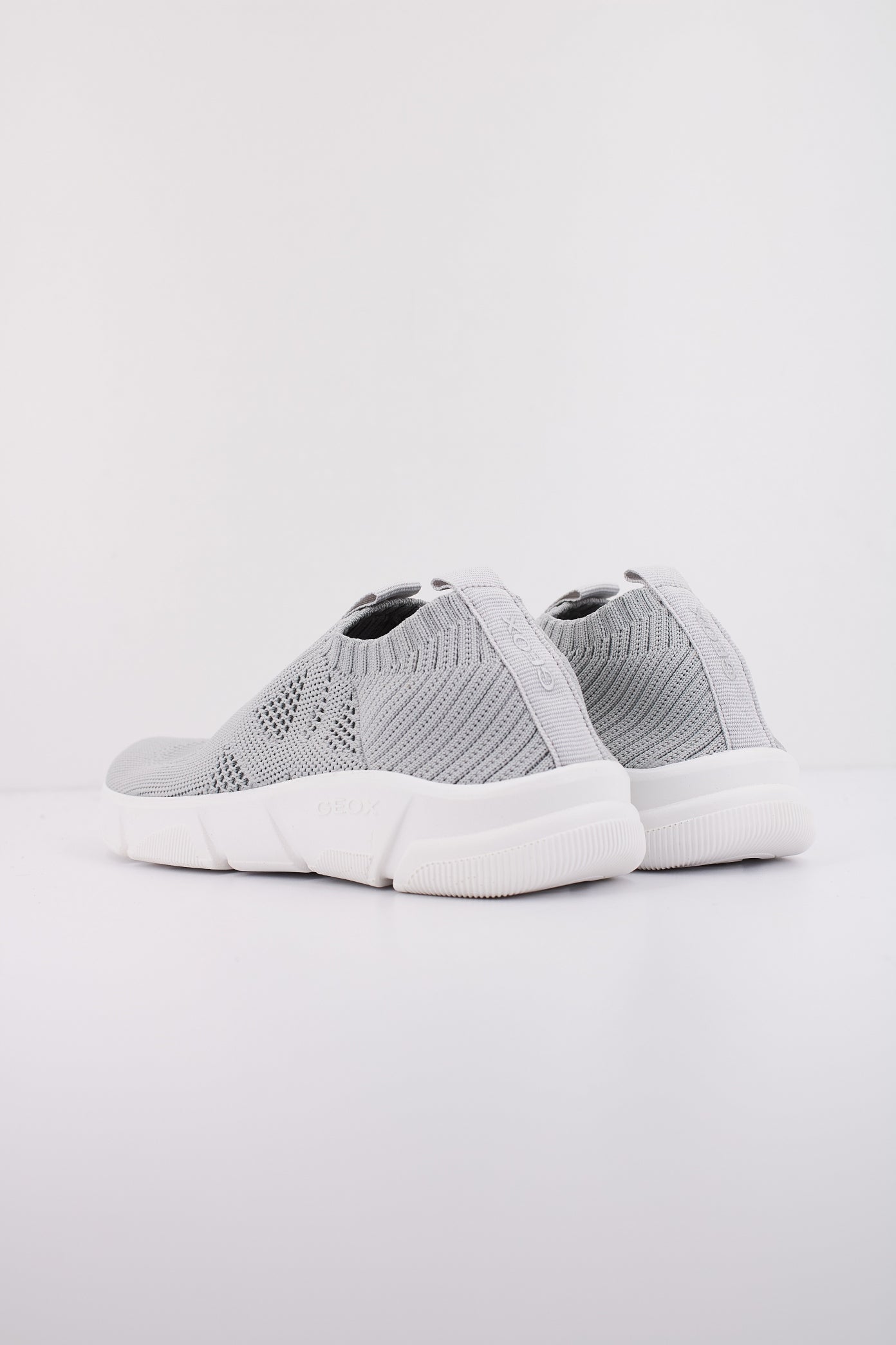 GEOX J ARIL BOY en color GRIS (4)