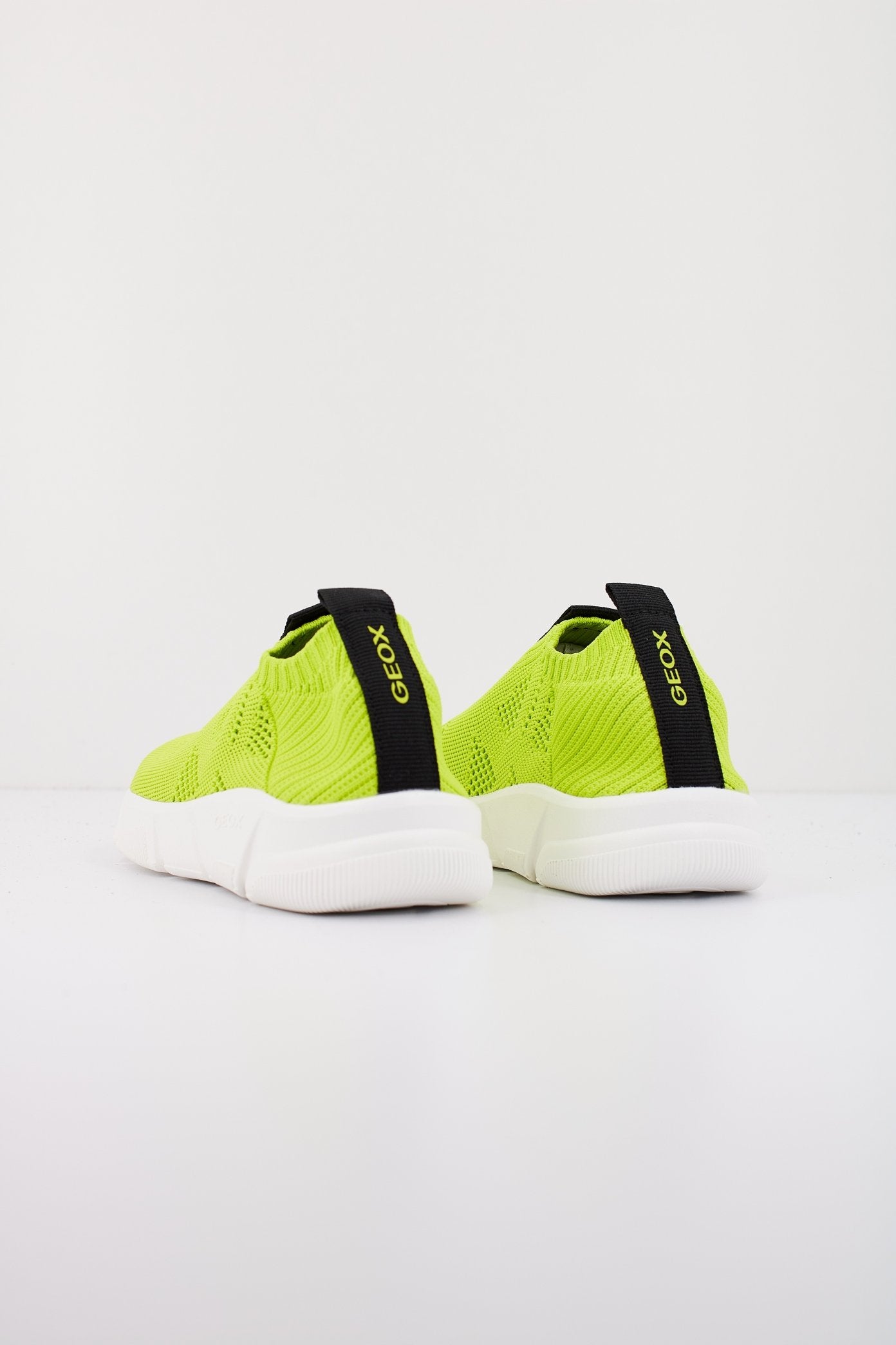GEOX J ARIL BOY en color AMARILLO (3)