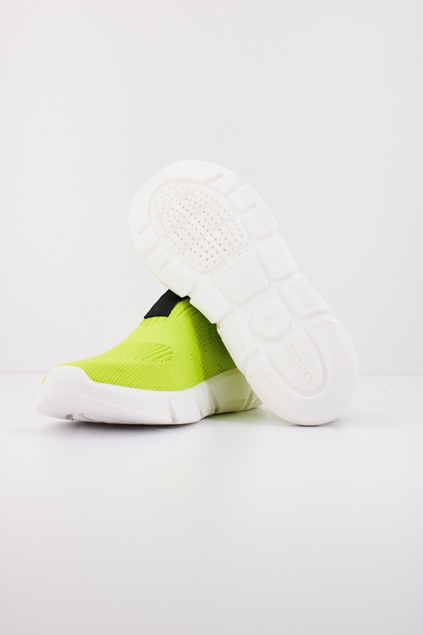 GEOX J ARIL BOY en color AMARILLO (4)