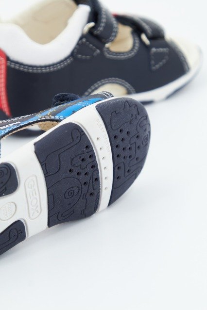 GEOX B SANDAL TAPUZ BOY en color AZUL (4)