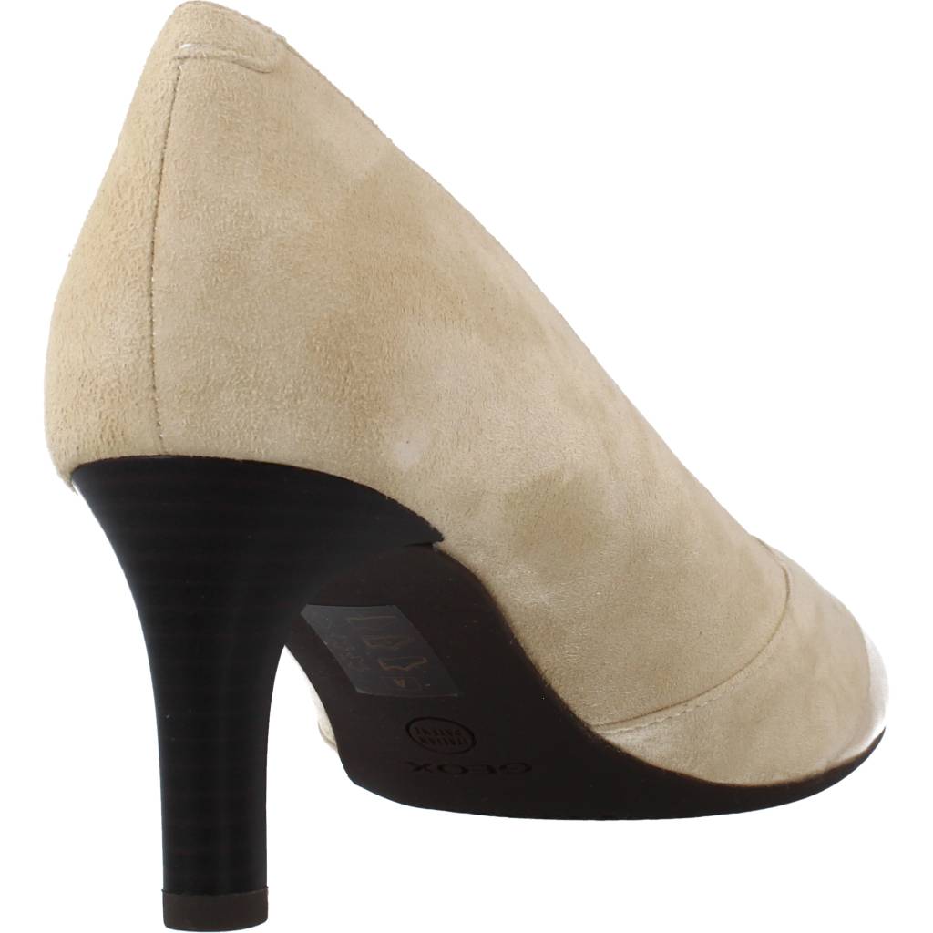 GEOX D BIBBIANA A en color BEIS (3)