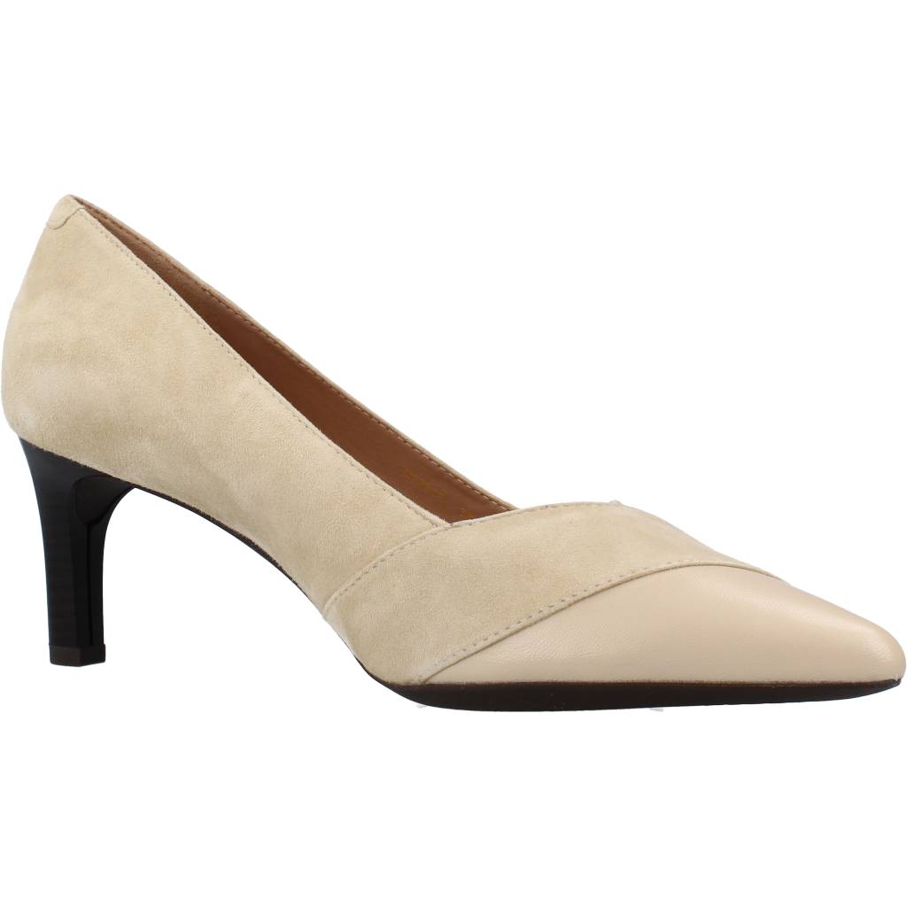 GEOX D BIBBIANA A en color BEIS (5)
