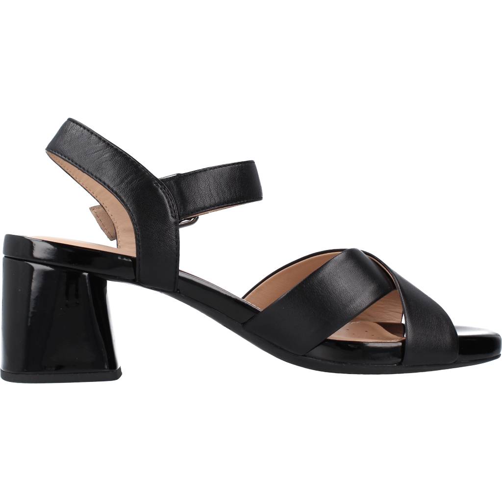 GEOX D GENZIANA MID B en color NEGRO (4)