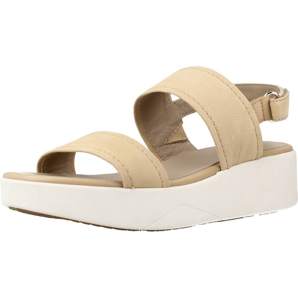 GEOX D LAUDARA C en color BEIS (1)