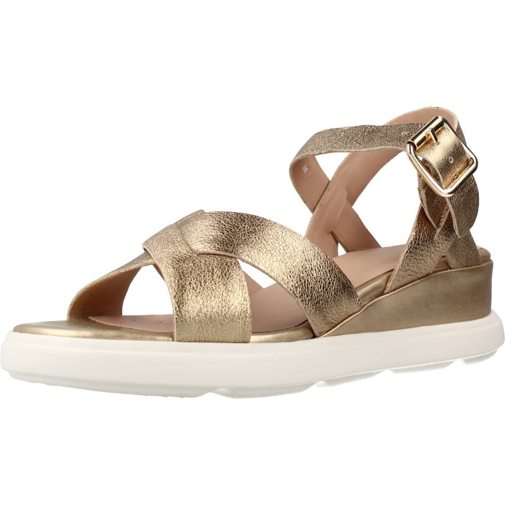 GEOX D PISA D en color ORO (1)