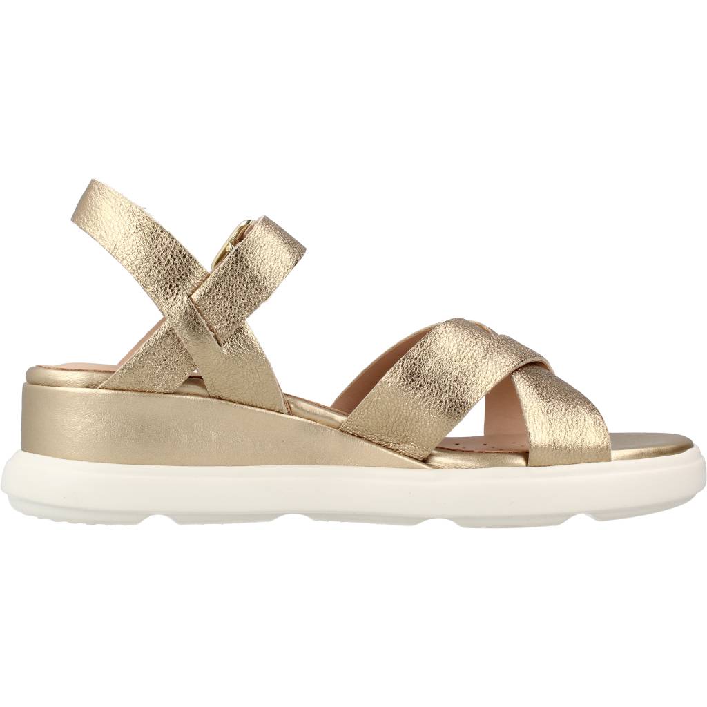 GEOX D PISA D en color ORO (4)