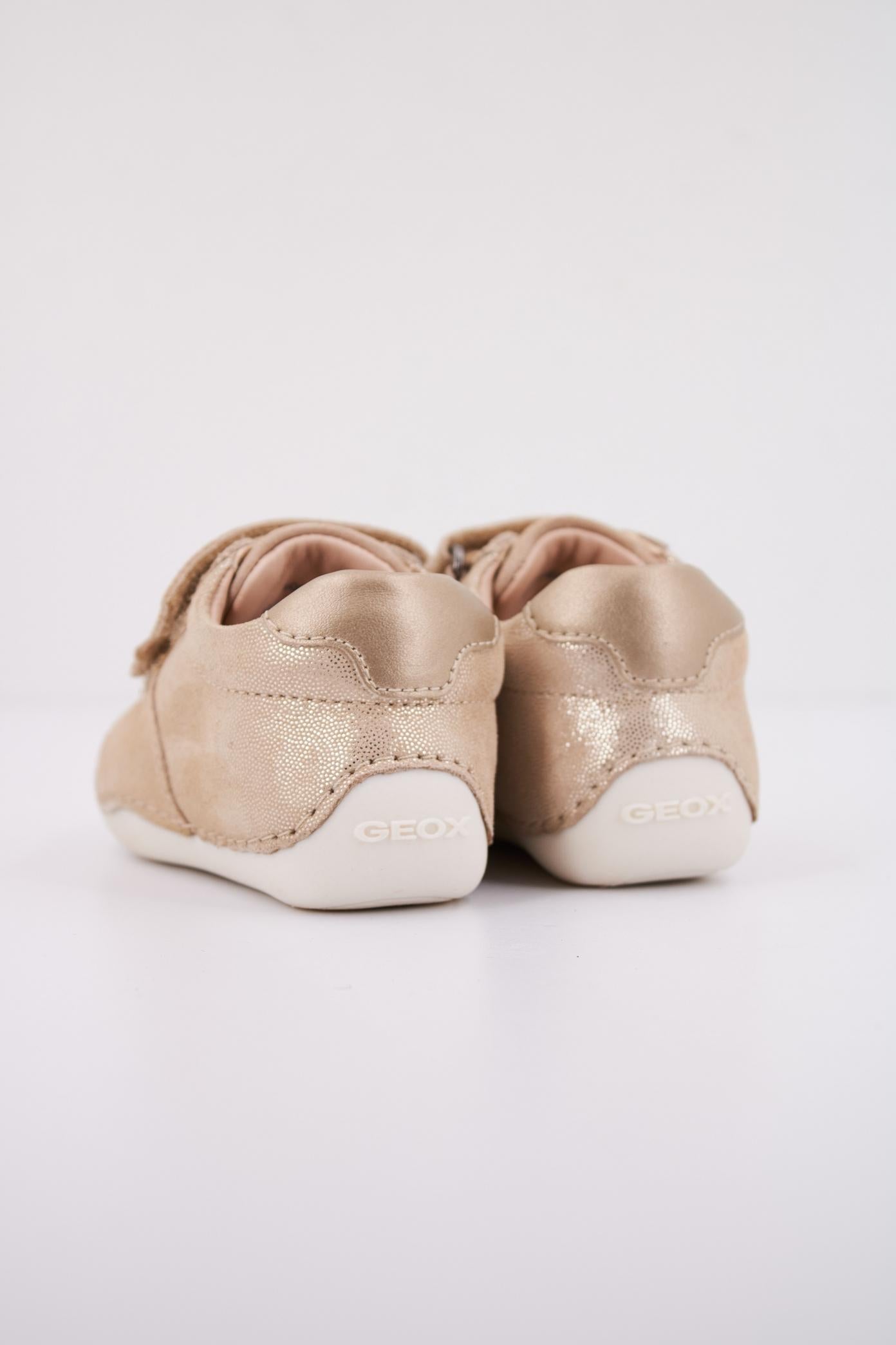 GEOX B TUTIM en color ORO (4)