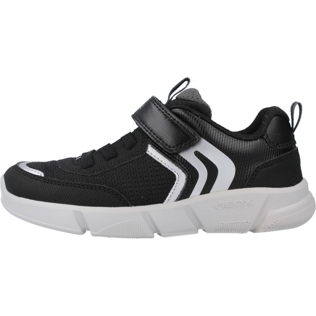 GEOX J ARIL BOY A en color NEGRO (2)