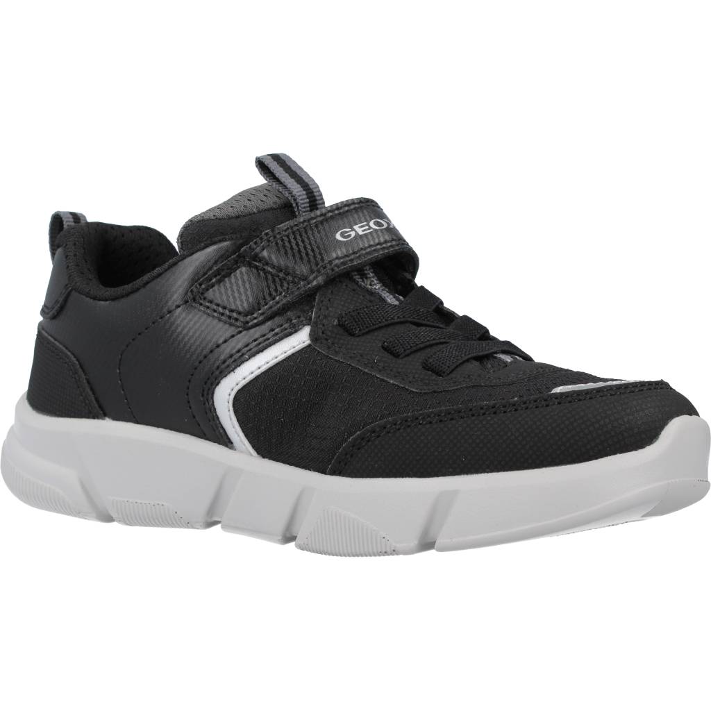 GEOX J ARIL BOY A en color NEGRO (5)