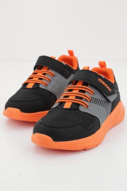 GEOX J SPRINTYE BOY en color NEGRO (2)