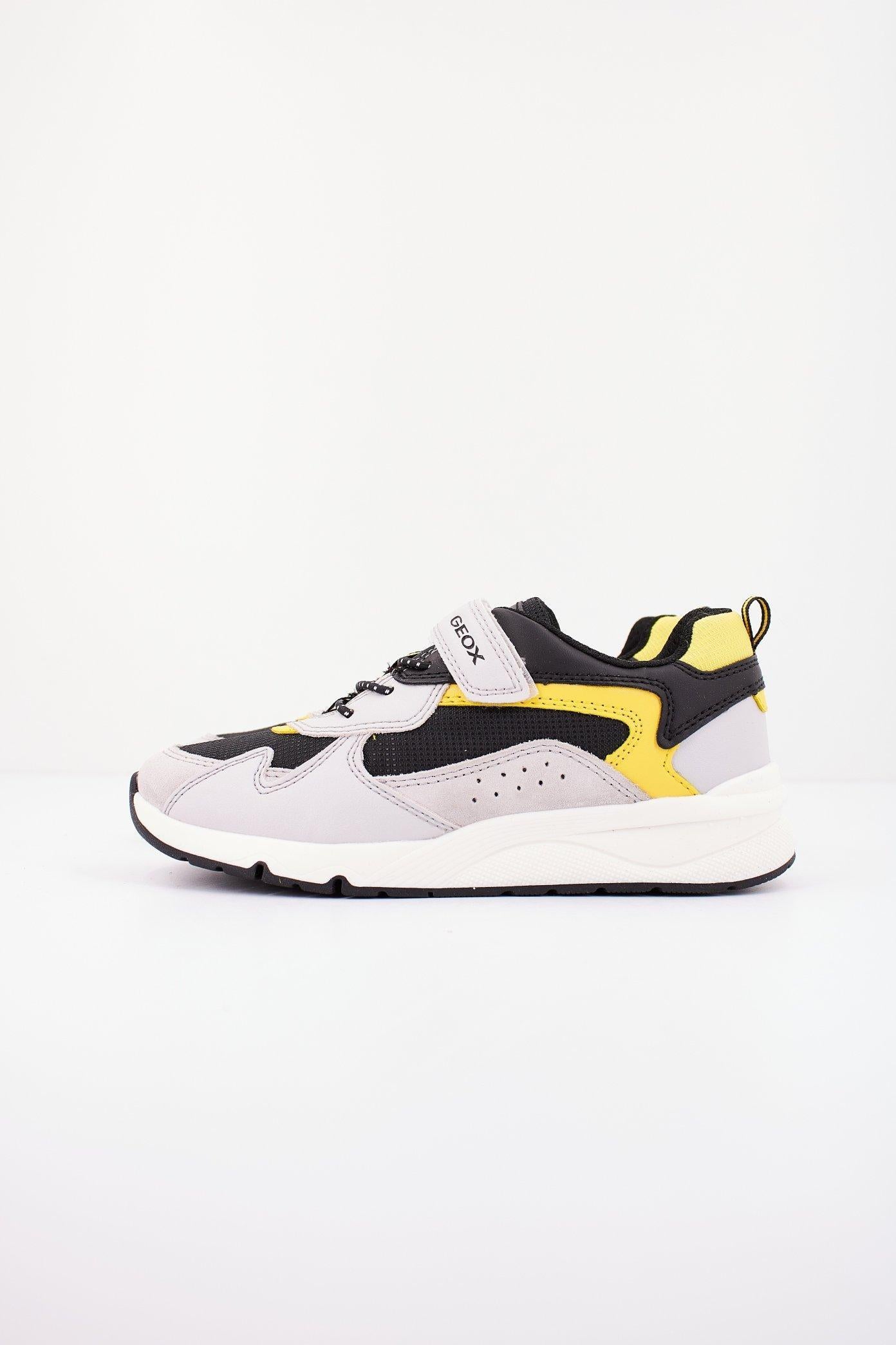 GEOX J ROONER BOY en color GRIS (1)