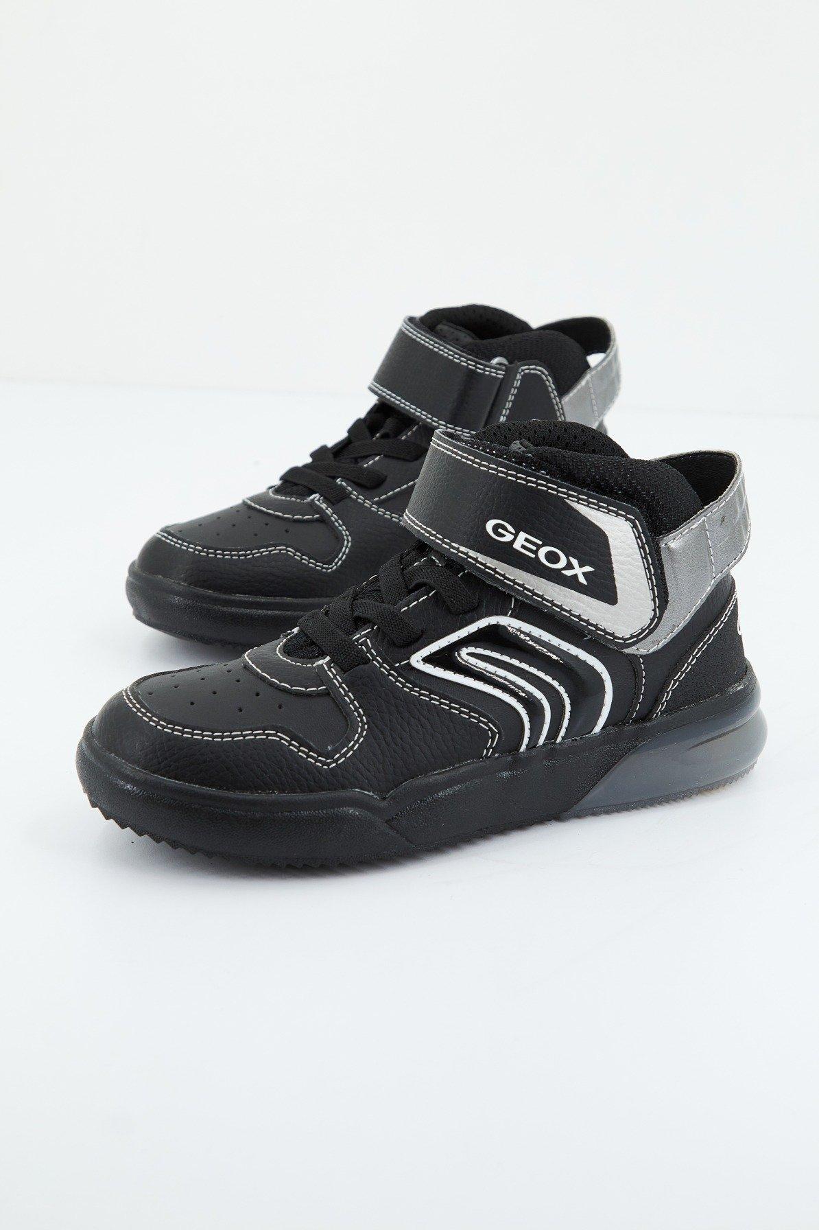 GEOX JYA BU J en color NEGRO (1)