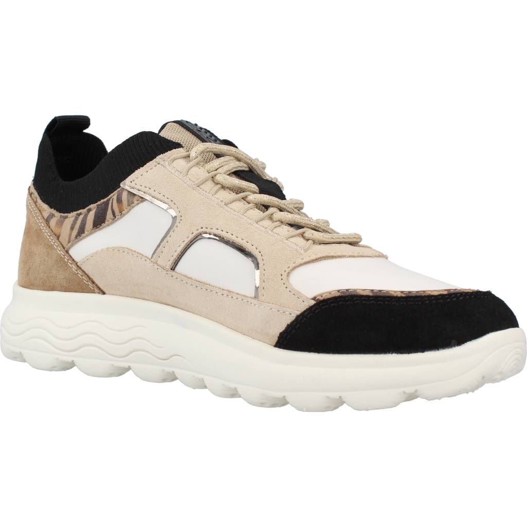 GEOX D SPHERICA C en color BEIS (5)