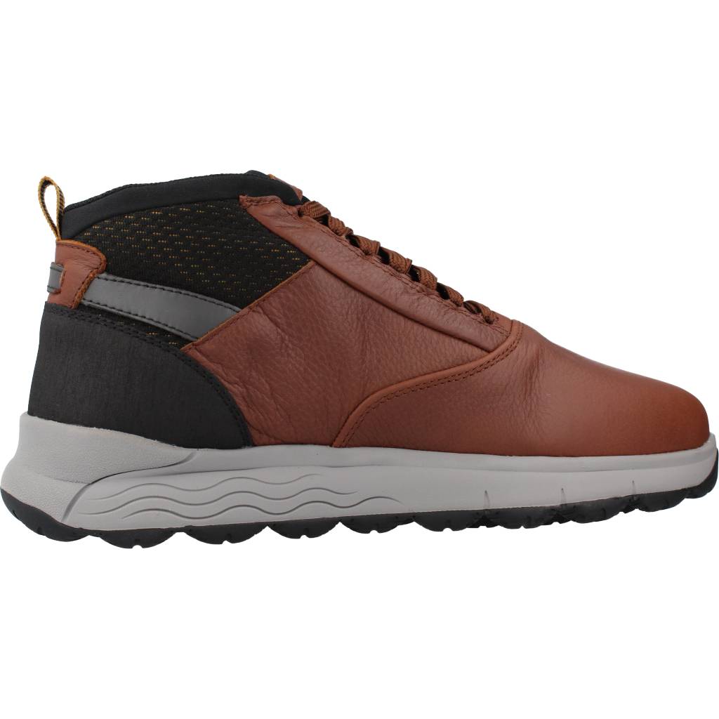GEOX U SPHERICA X B ABX en color MARRON (4)