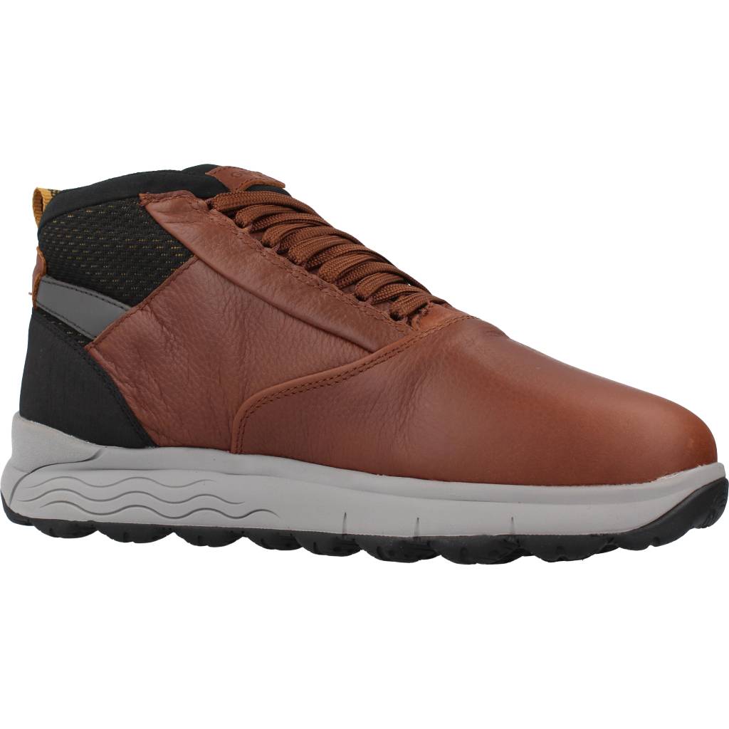 GEOX U SPHERICA X B ABX en color MARRON (5)