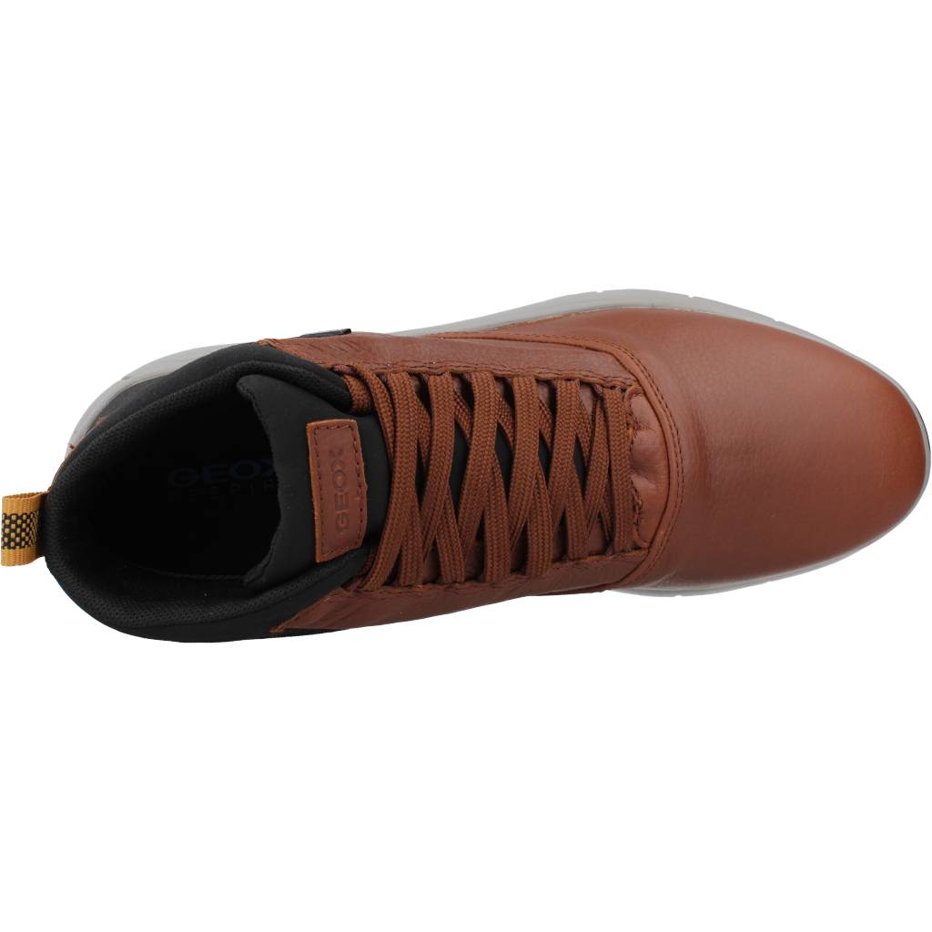 GEOX U SPHERICA X B ABX en color MARRON (7)