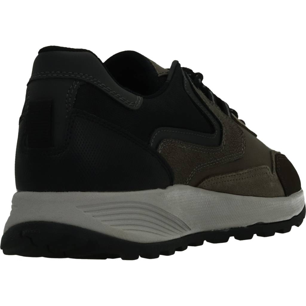 GEOX U TERRESTRE A en color MARRON (3)