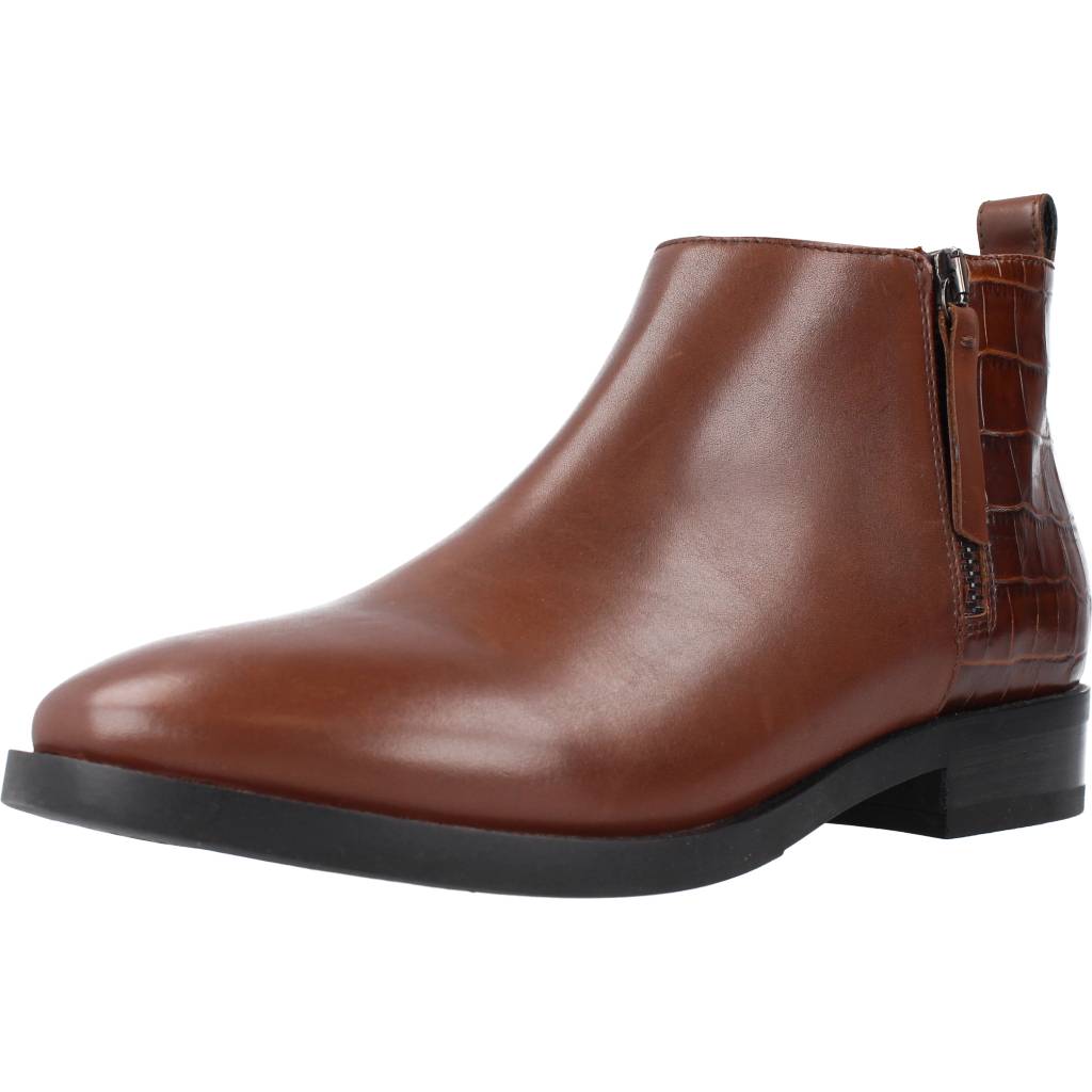 GEOX DONNA BROGUE F en color MARRON (1)