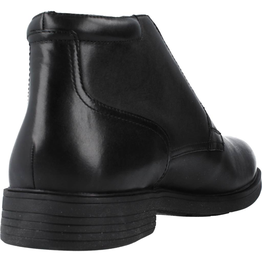 GEOX U APPIANO D en color NEGRO (3)