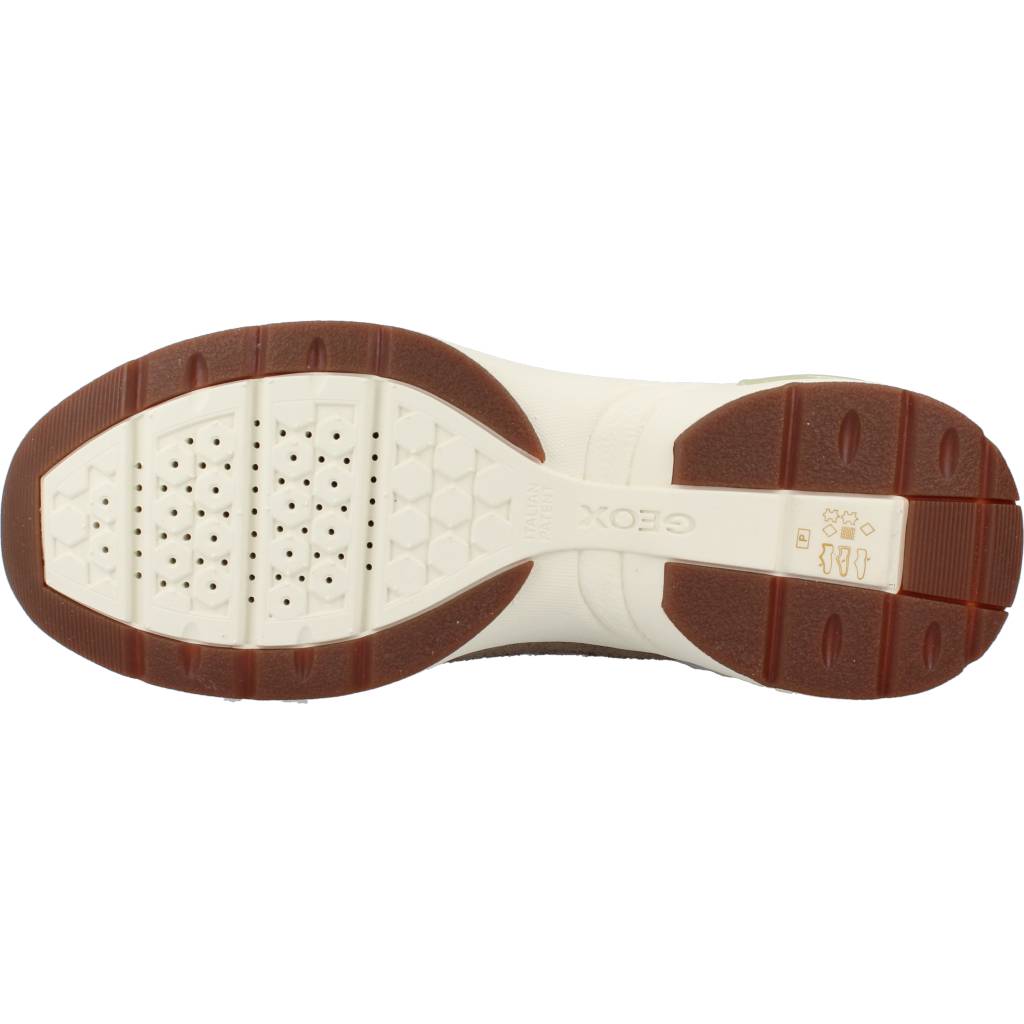 GEOX D ALHOUR A en color MARRON CLARO (6)