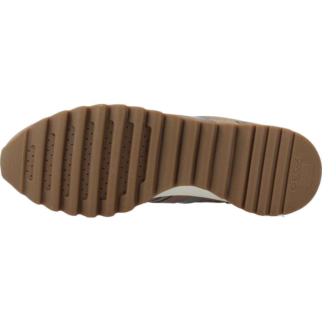 GEOX D TABELYA A en color MARRON CLARO (6)
