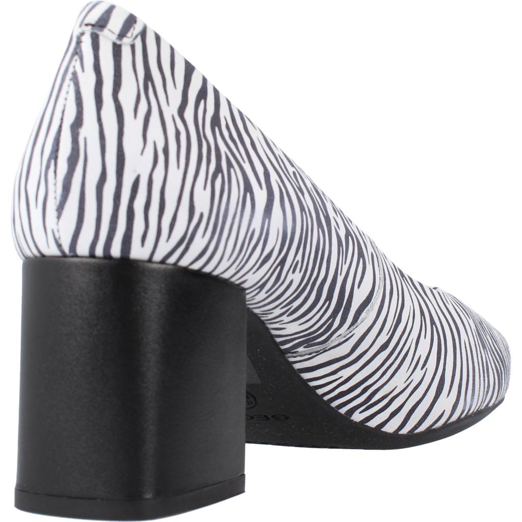 GEOX D BIGLIANA A en color ANIMAL PRINT (3)