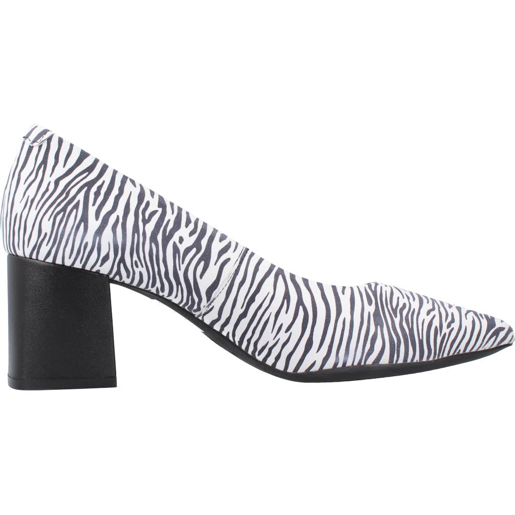 GEOX D BIGLIANA A en color ANIMAL PRINT (4)