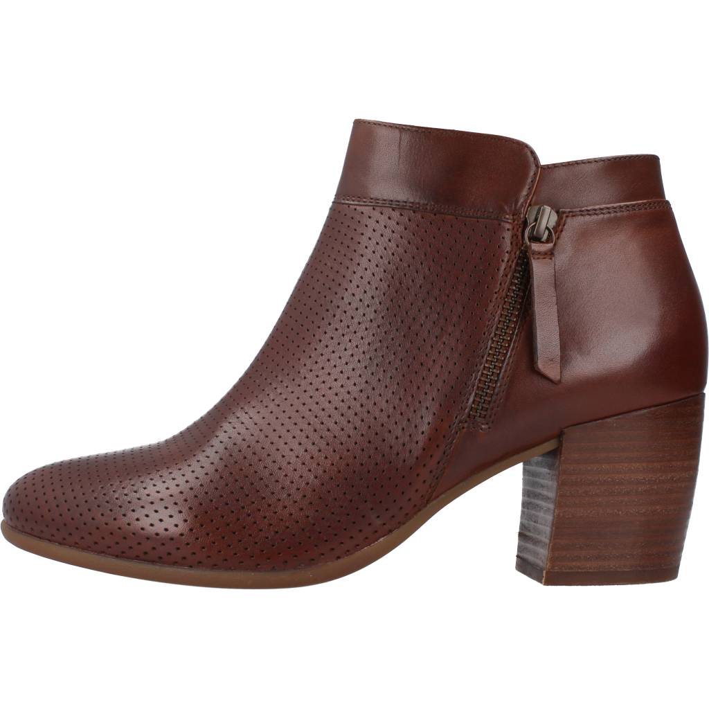 GEOX D NEW LUCINDA D en color MARRON (2)