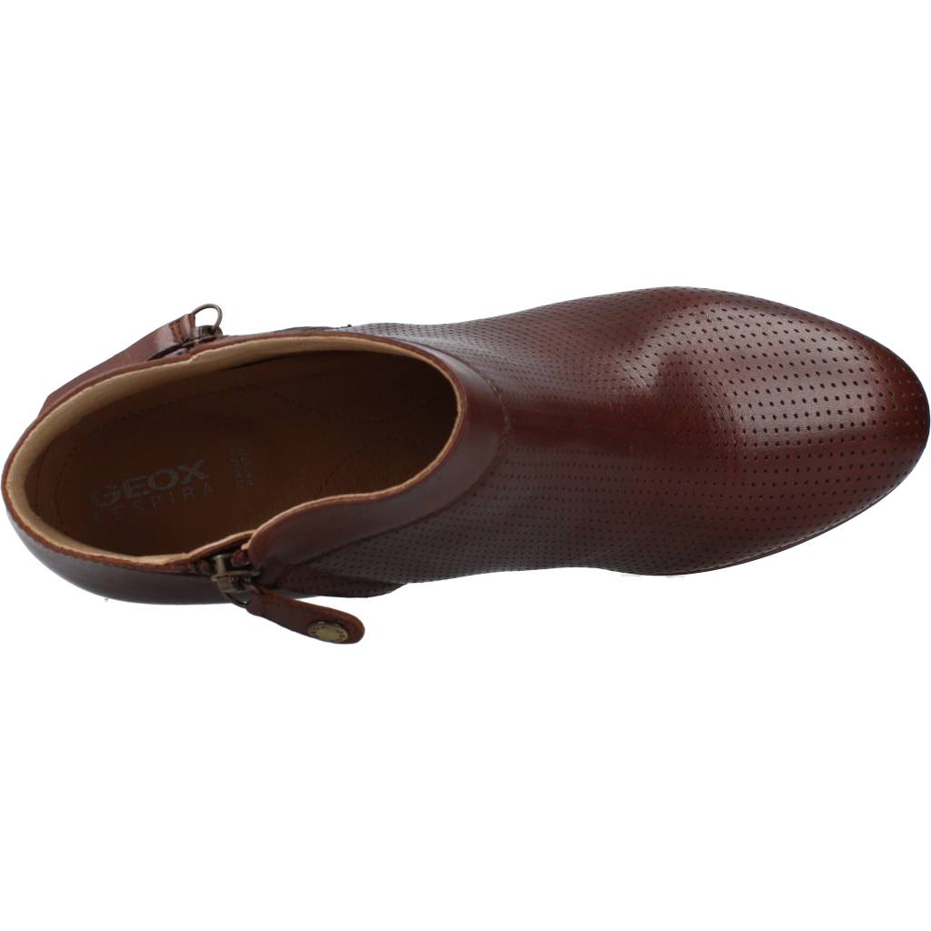 GEOX D NEW LUCINDA D en color MARRON (7)