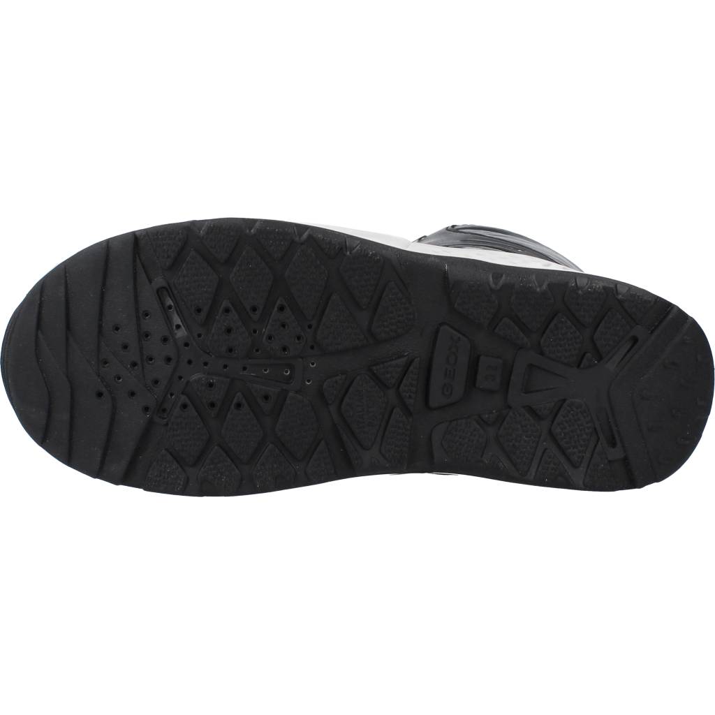 GEOX J SENTIERO GIRL B WP en color NEGRO (6)