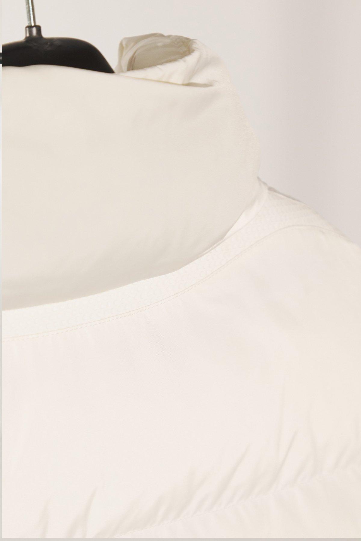 GEOX W ANYLLA SHORT PARKA en color BLANCO (4)
