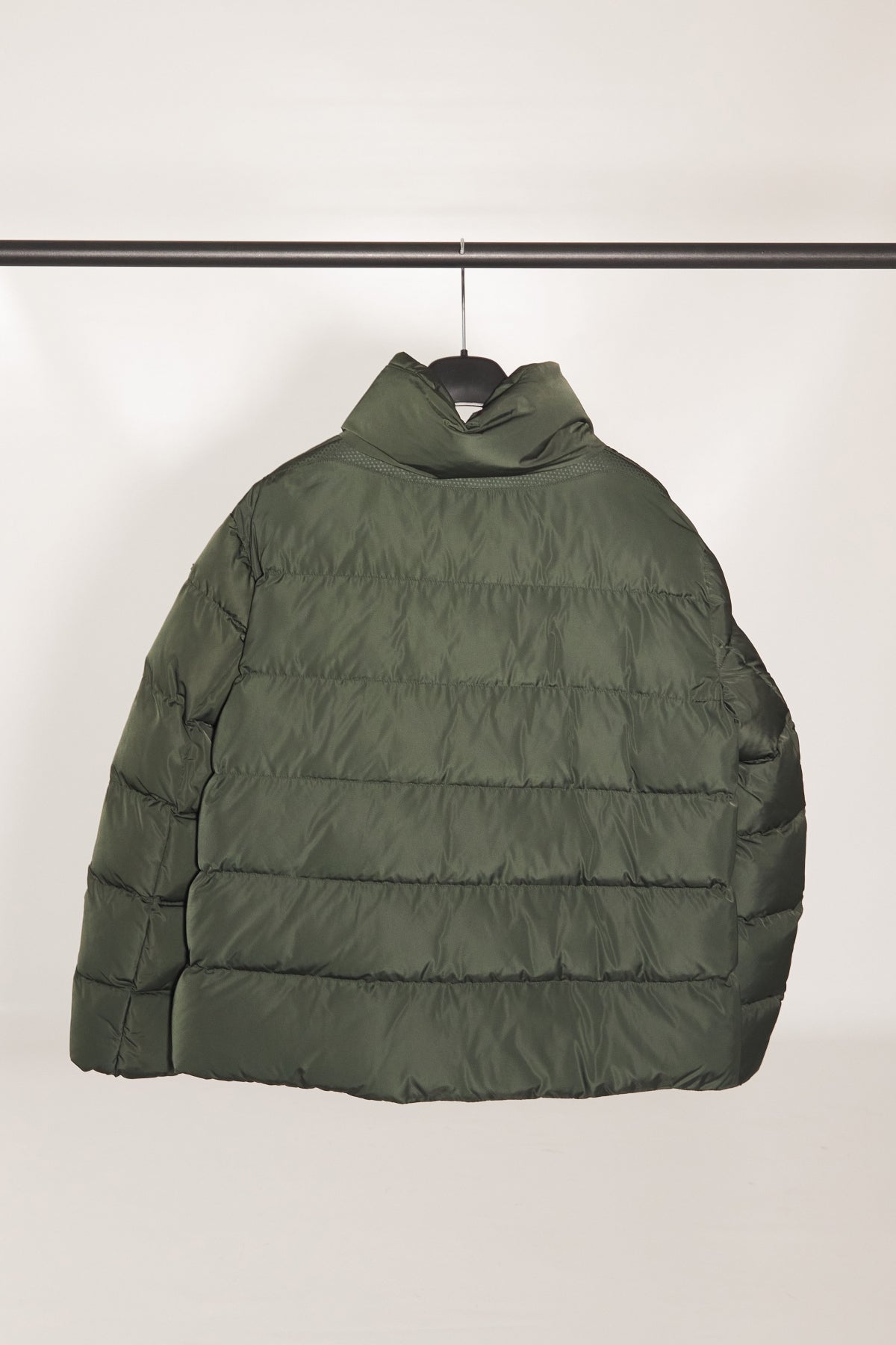 GEOX W ANYLLA SHORT PARKA en color VERDE (3)