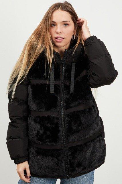 GEOX W RAWELLE BOMBER en color NEGRO (1)