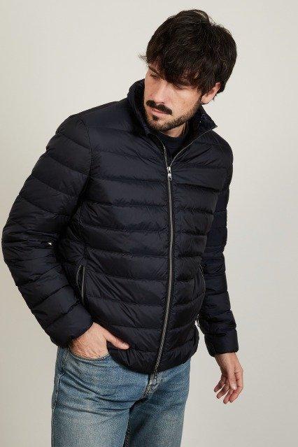 GEOX M DERECK SHORT JACKE en color AZUL (2)