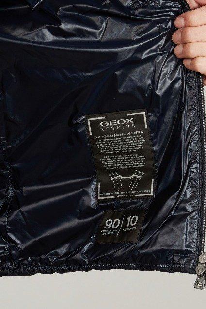 GEOX M DERECK SHORT JACKE en color AZUL (4)