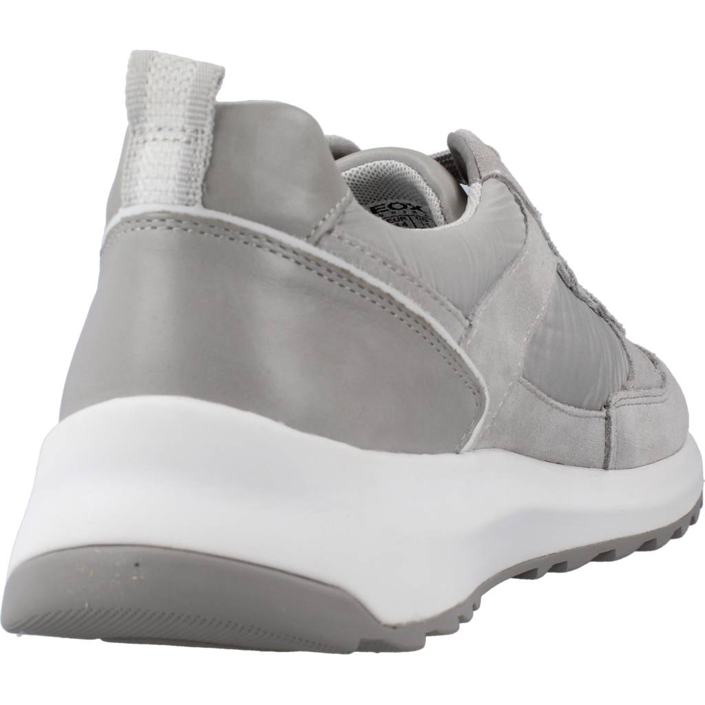 GEOX U TITANIO en color GRIS (3)