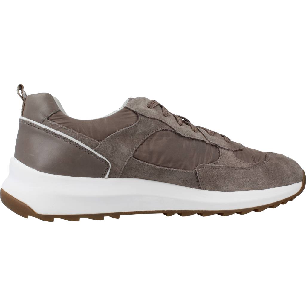 GEOX U TITANIO en color MARRON (4)