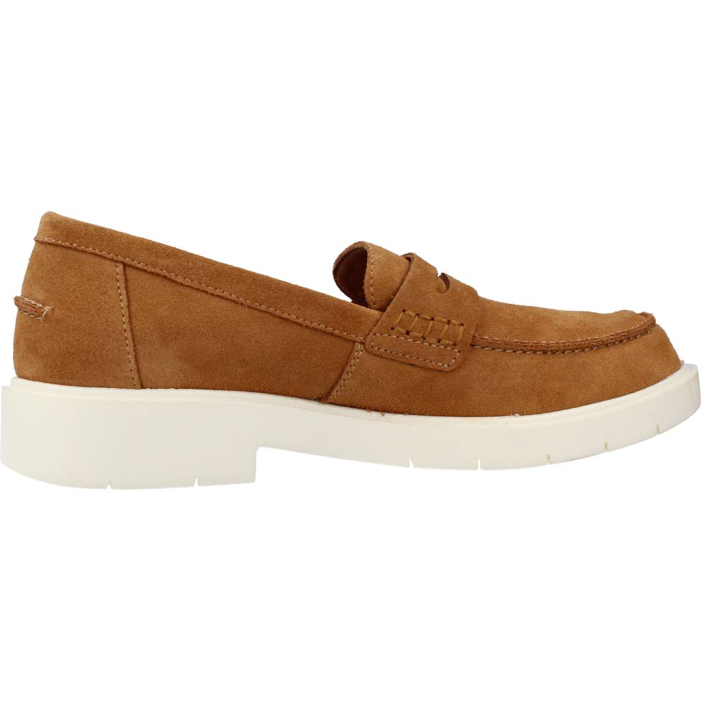 GEOX D SPHERICA EC en color MARRON (4)