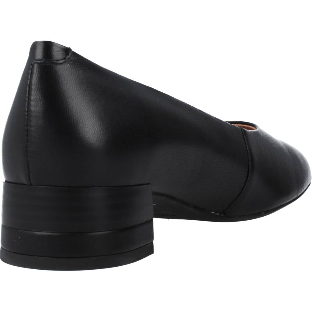 GEOX D CHLOO MID en color NEGRO (3)