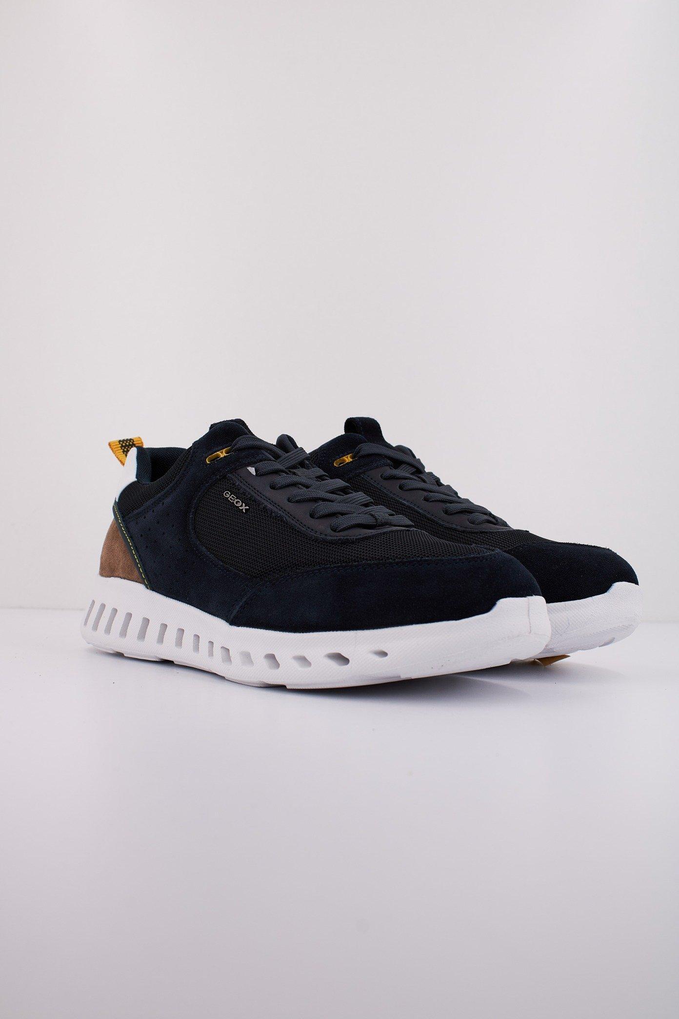 GEOX U OUTSTREAM en color AZUL (2)
