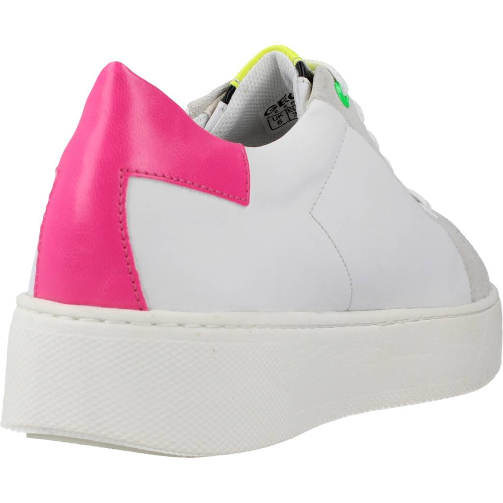 GEOX D SKYELY en color BLANCO (3)