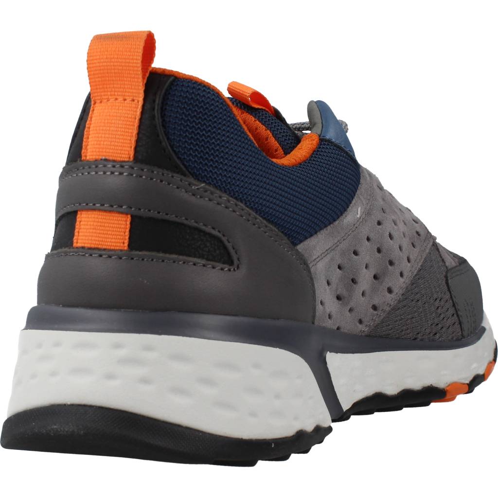 GEOX U STERRATO en color GRIS (3)