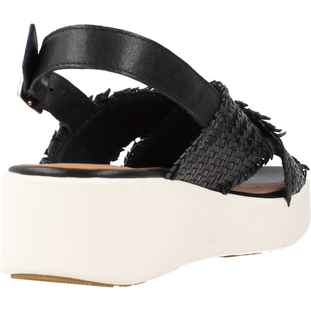GEOX D LAUDARA en color NEGRO (3)