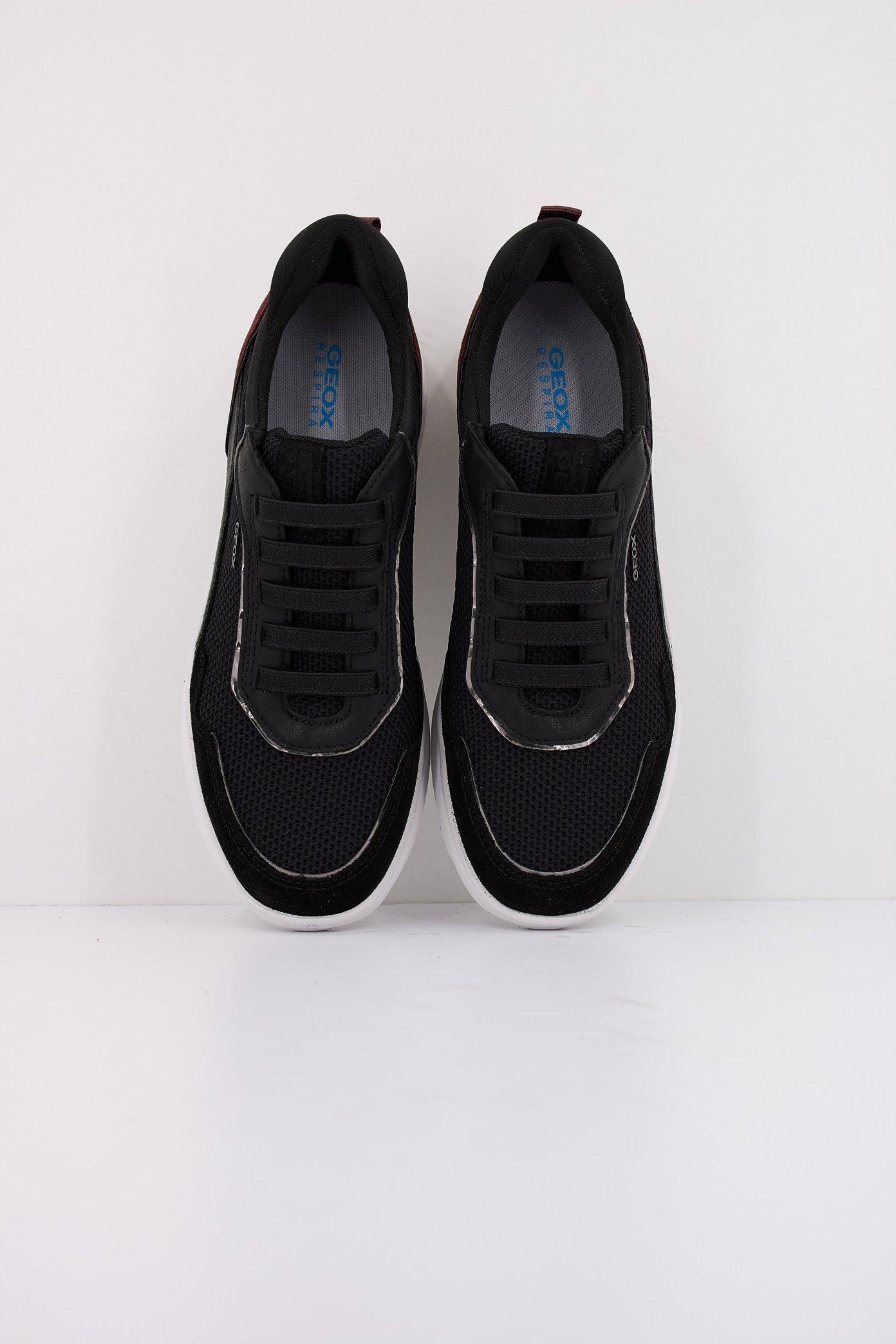 GEOX D SPHERICA en color NEGRO (3)